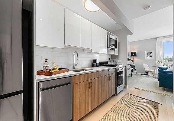 3rd image of 800 Flatbush Ave APT 602