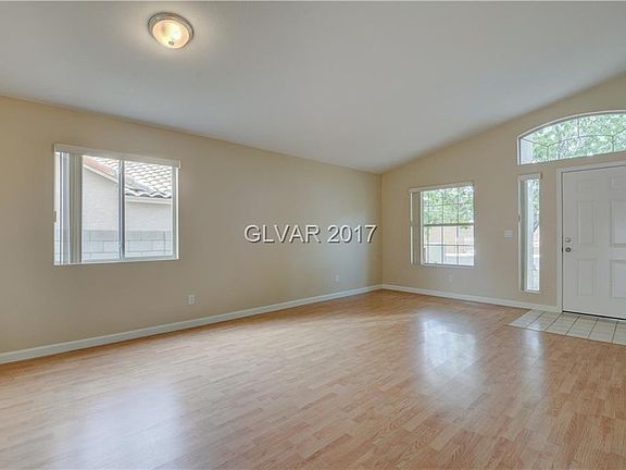 5th image of 2245 Summer Holly Way