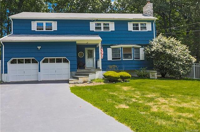 1st image of 10 Halley Dr