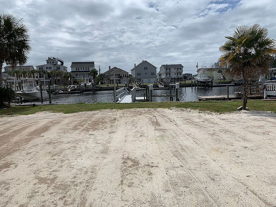 1st image of 1933 W Sea Aire Canal SW