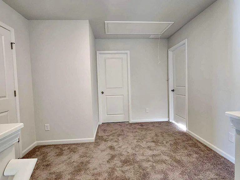 2108 Ridgedale Dr — Photo 14