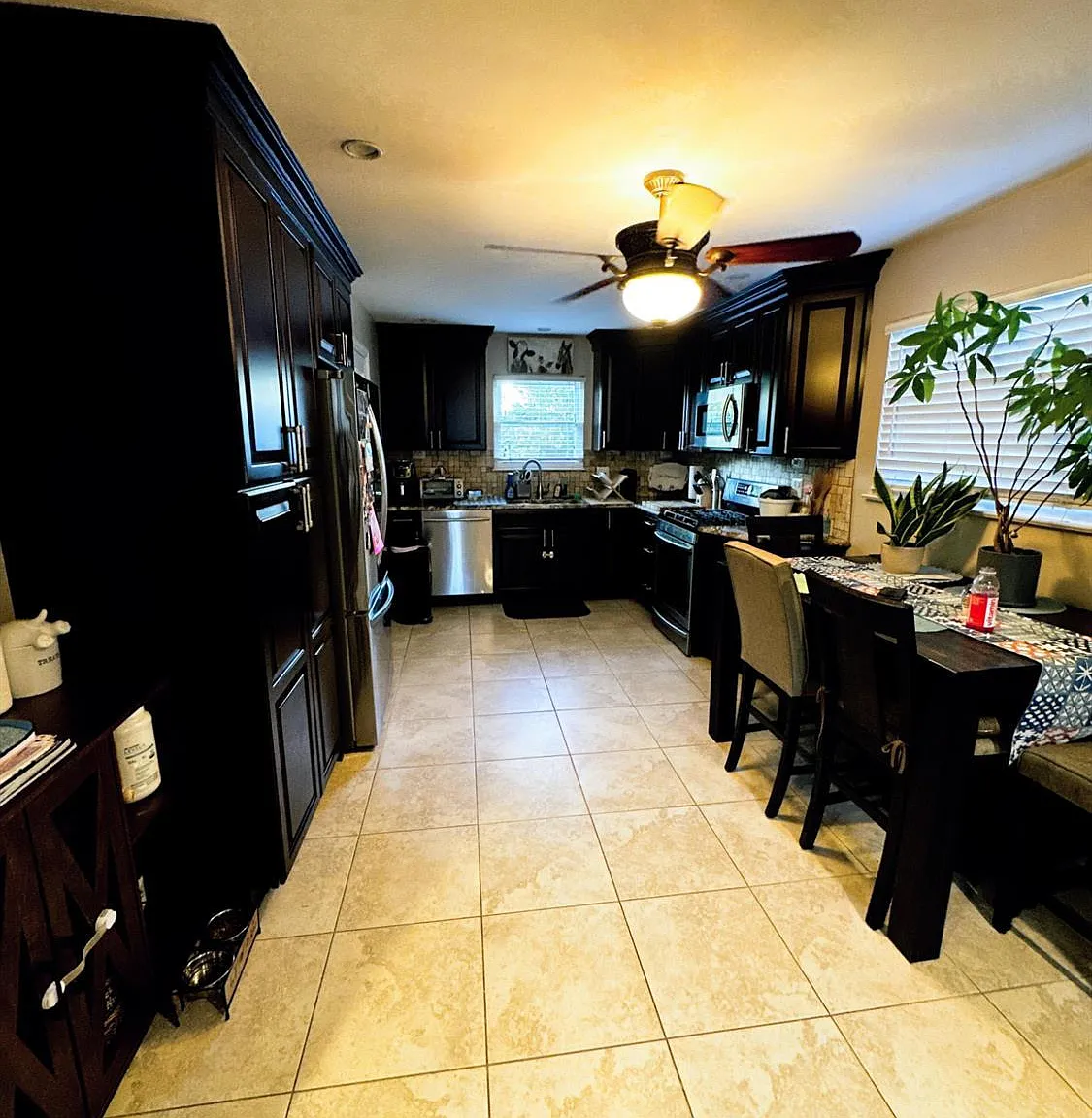 3 bed, 2.0 bath, $3,900 — Photo 4