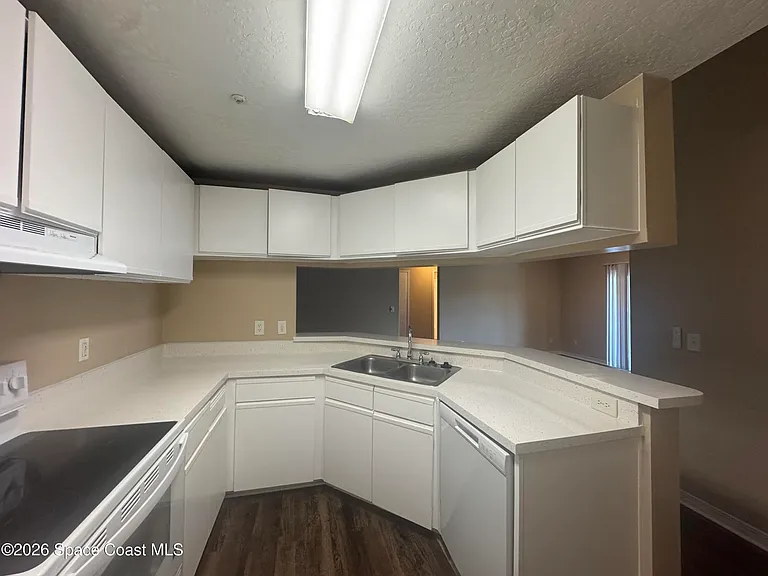 7667 N Wickham Rd #1415 — Photo 6