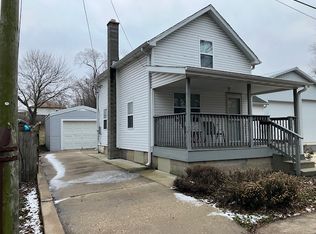 606 Monroe Ave, Dixon, IL 61021