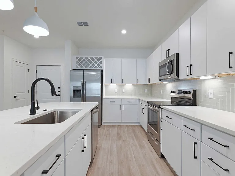 Tropia Luxury Apartments — Photo 132