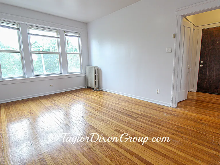 514 E 70th St #3 — Photo 19