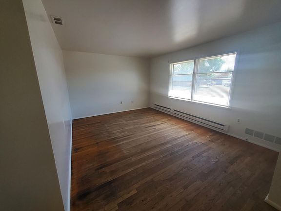 2nd image of 630 Tendoy Dr