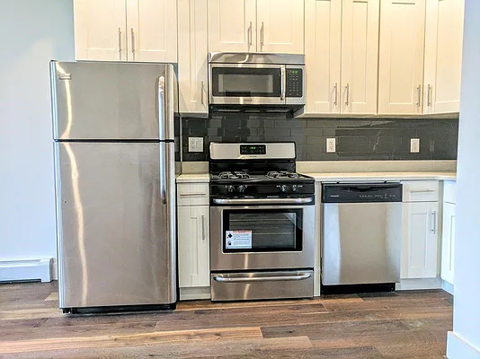 Rented by Ankor Management | media 23