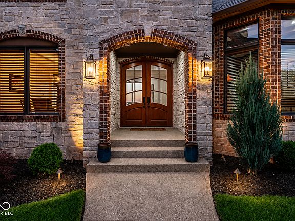 2nd image of 16437 Shore Oaks Ct