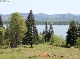 4 River St, Cathlamet, WA 98612
