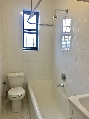 Rented by New York Residence | media 26