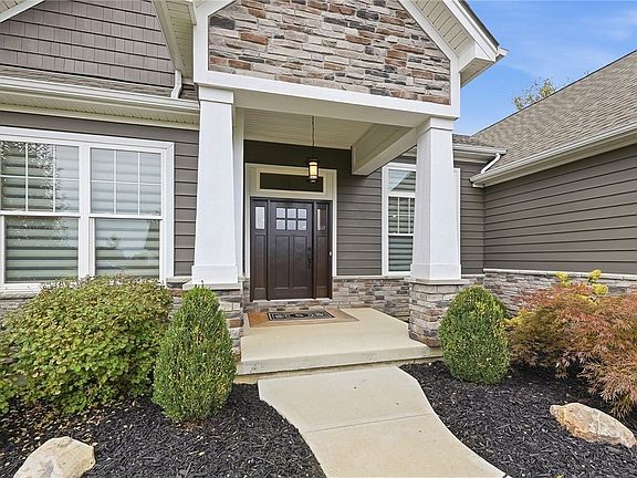 4th image of 9517 Monaco Cir