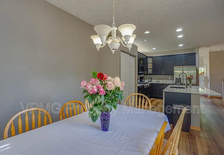 17301 SE 24th St — Photo 16