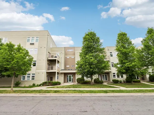 8206 Starr Grass Drive #207, Madison, WI 53719