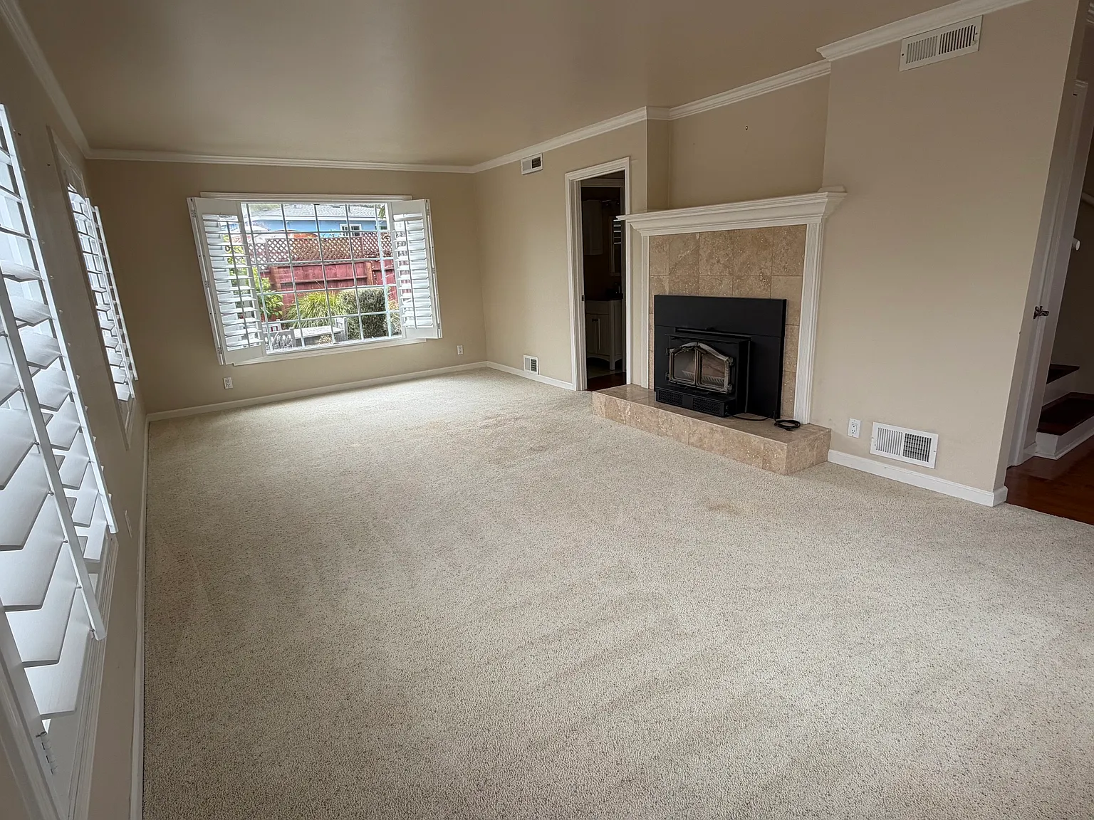 1074 Lorenzo Ct — Photo 4