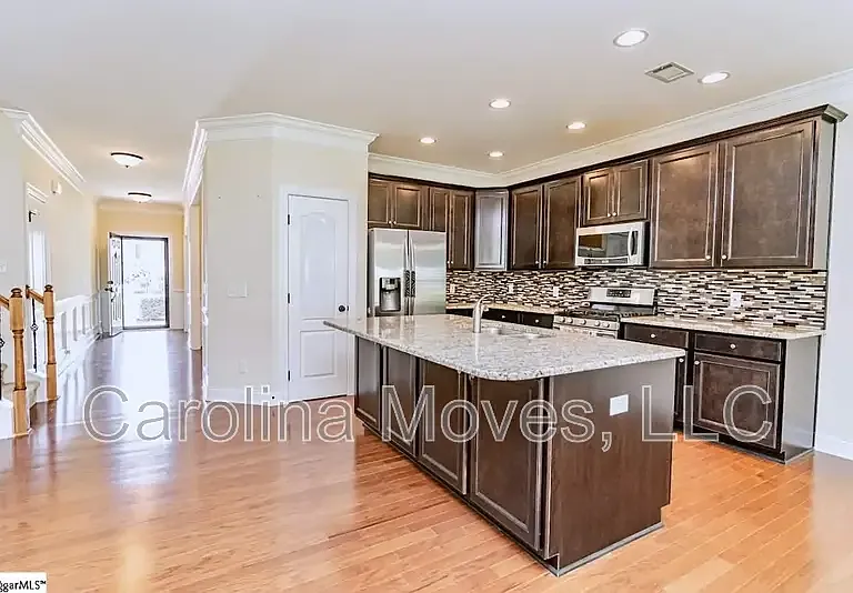 4 Cedarhill Ct — Photo 4