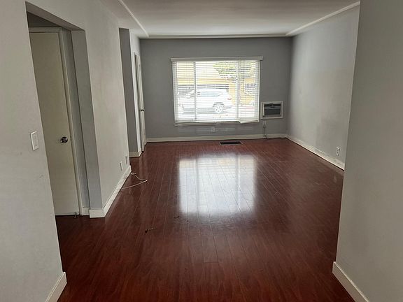 2nd image of 1280 N Laurel Ave #2B