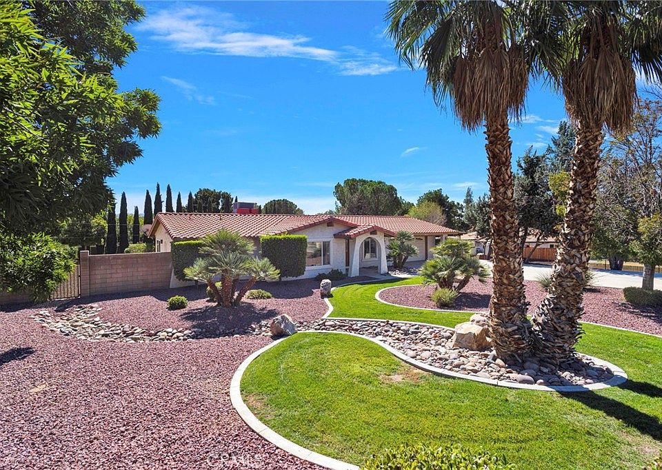 1st image of 15033 Riverside Way