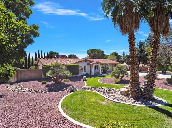 15033 Riverside Way, Apple Valley, CA 92307