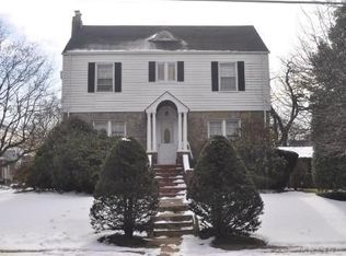 20716 38th Ave, Bayside, NY 11361