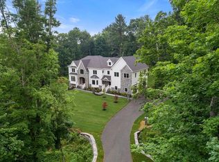 6 W Knoll Rd, Andover, MA 01810