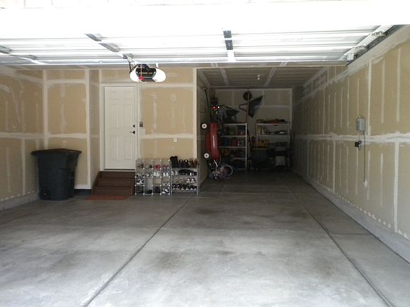 3-4 car garage of 23057 Cleveland Drive, Parker Co 80138