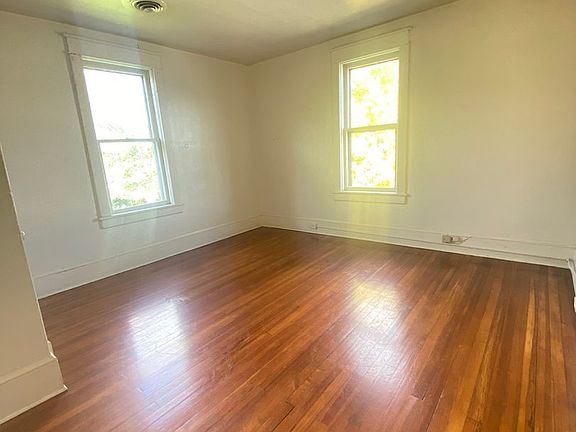 4th image of 216 Patton Ave NW APT 2