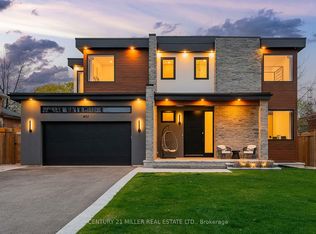 401 Sandlewood Rd, Oakville, ON L6L3S1