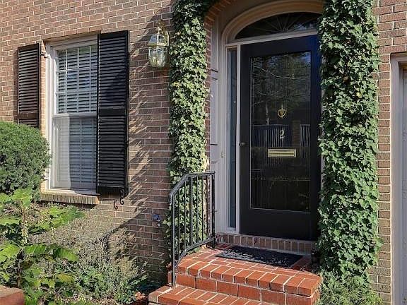 02 Surrey Place #2     Gulick