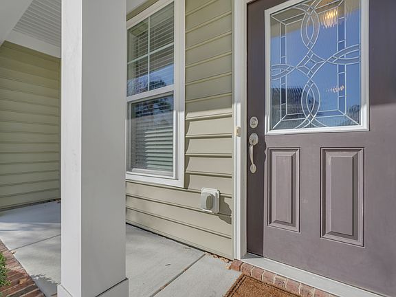 2nd image of 5540 Crown Grant Way