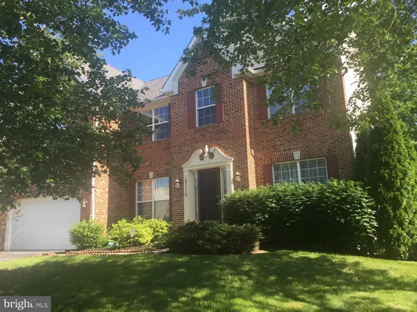 17115 Russet Dr, Bowie, MD 20716