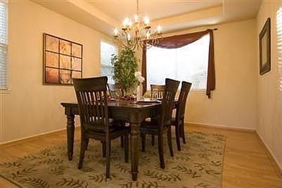 4th image of 108 Dover Isle Ct