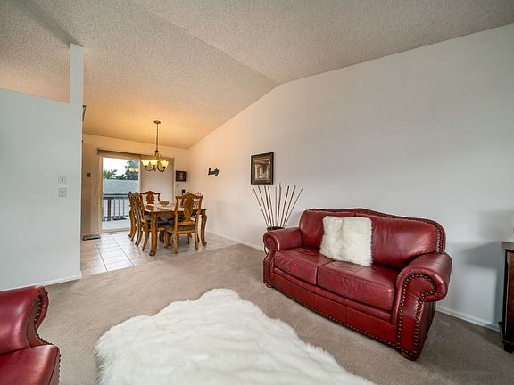 4th image of 2963 Hermosa Ct