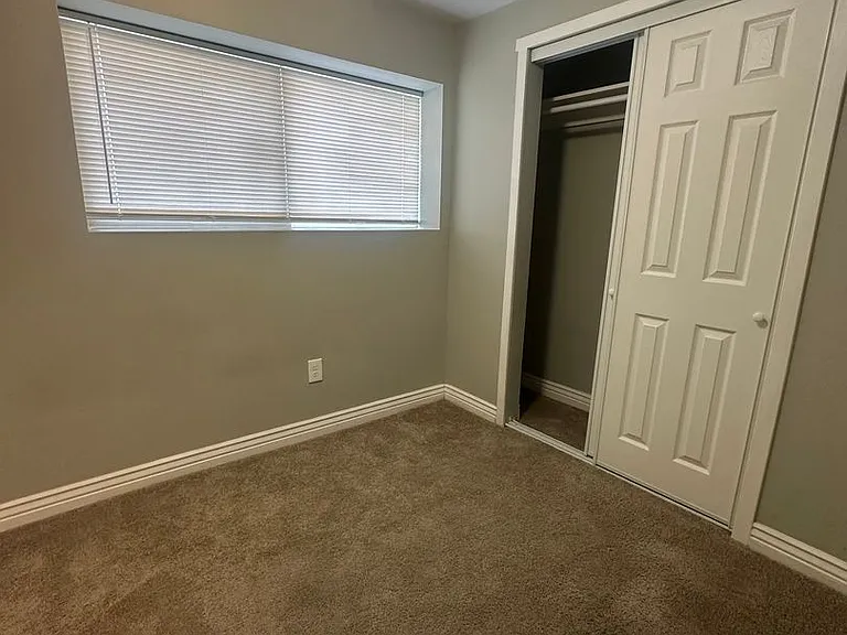 1416 W Harris Ave — Photo 14