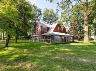 27151 Edgecliff Dr, Euclid, OH