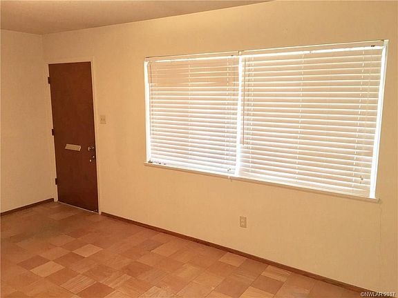 5th image of 3101 Oliver St