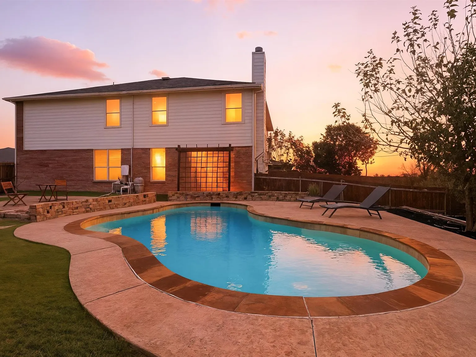 5 bed, 3470 sqft, $3,350 — Photo 1