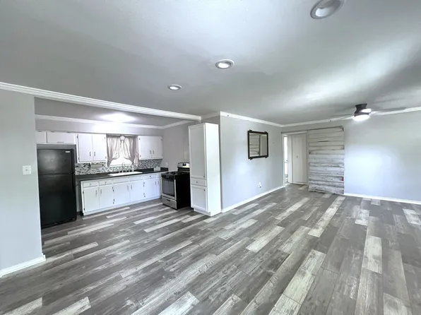 409 Oscar St, Taylor, TX 76574