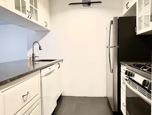 Rented by Corcoran | media 10