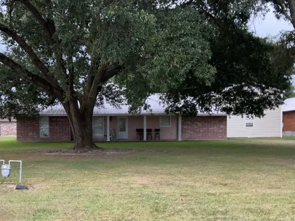 29312 S Range Rd, Livingston, LA 70754