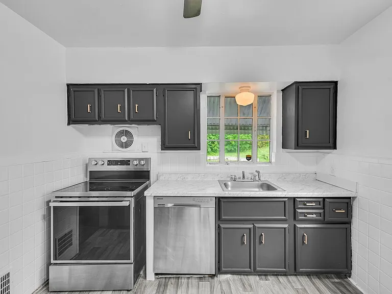3393 Robb Ave — Photo 9