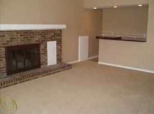 32425 Dohany Dr, Farmington Hills, MI 48336