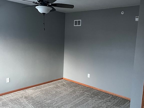 5th image of 3114 Belknap St #8