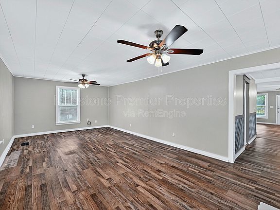 5th image of 300 W Moore St