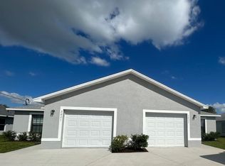 2823 Skyline Blvd, Cape Coral, FL 33914