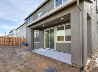 8033 Titan Ln, Roseville, CA 95747