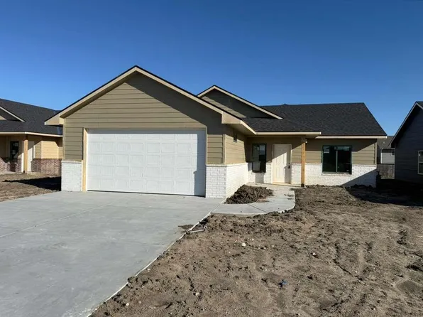 8992 E Forbes Ct, Wichita, KS 67220