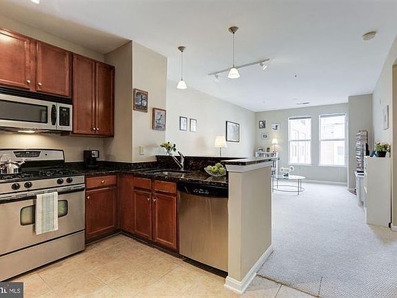 2nd image of 2665 Prosperity Ave APT 321