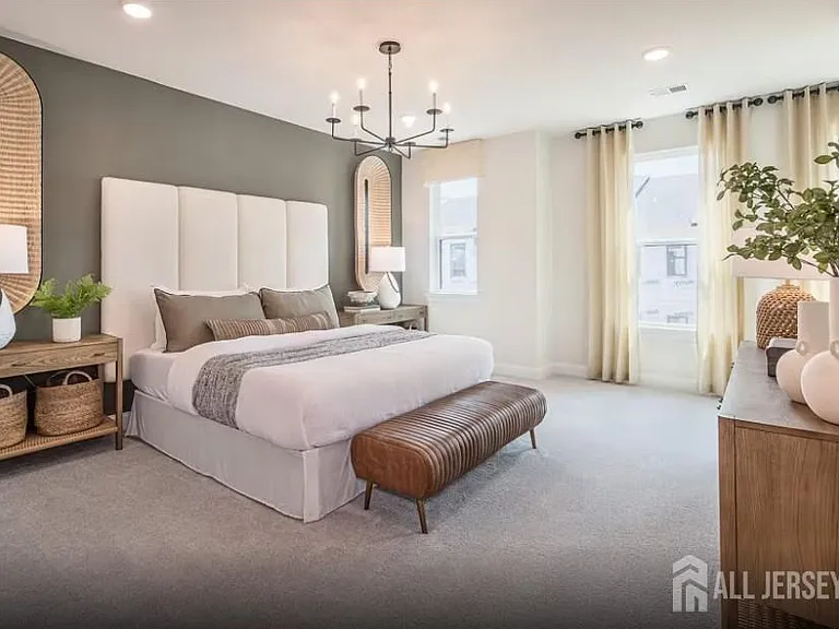 325 Sadie Cir — Photo 13