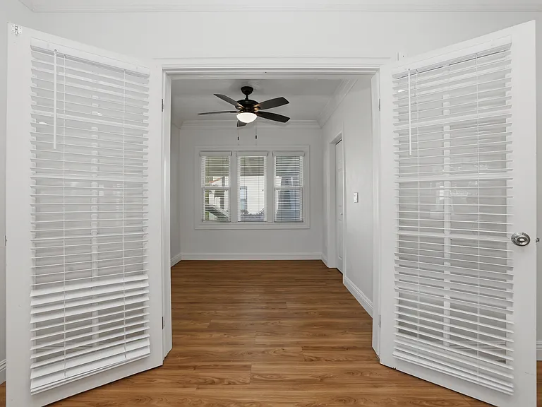 3981 Larchwood Pl — Photo 9